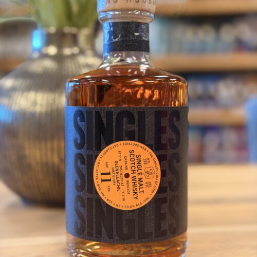 Turntable SINGLES Glenallachie 11 Years Old Single Barolo Cask (50% alc.)